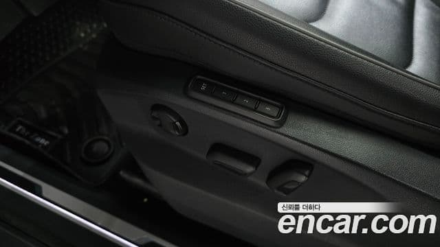 Volkswagen Tiguan 2020 — ფოტო 18/20