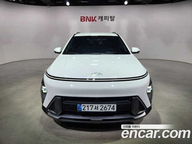 Hyundai Kona 2024 — Фото 1/20