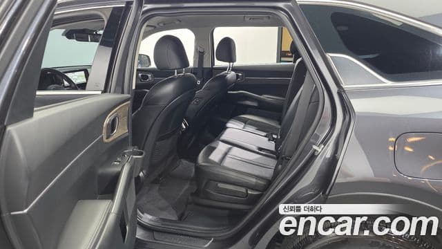Kia Sorento 2022 — фото 11 из 20