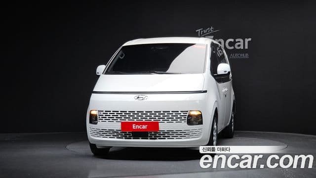 Hyundai Staria 2022 — ფოტო 3/20