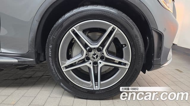 Mercedes-Benz GLC-Class 2021 — Photo 32/32