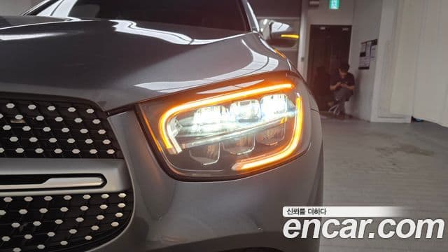 Mercedes-Benz GLC-Class 2021 — Photo 8/32