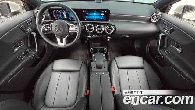 Mercedes-Benz A-Class 2021 — ფოტო 7/20