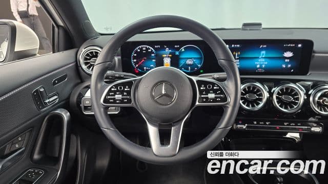 Mercedes-Benz A-Class 2021 — ფოტო 12/20