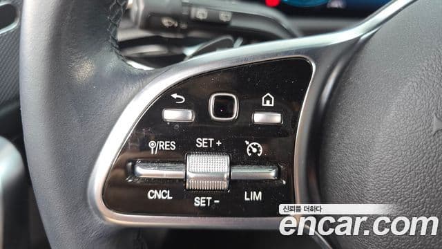 Mercedes-Benz A-Class 2021 — ფოტო 19/20