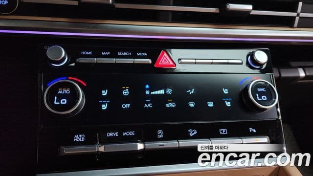 Hyundai Santa Fe 2025 — фото 15 из 20