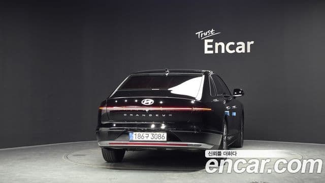 Hyundai Grandeur 2025 — ფოტო 4/20