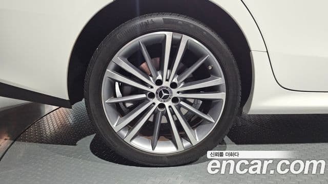 Mercedes-Benz CLS-Class 2019 — ფოტო 4/20