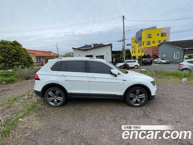 Volkswagen Tiguan 2018 — Фото 3/9