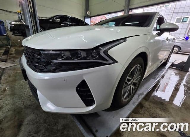 Kia K5 2021 — Şəkil 1/10