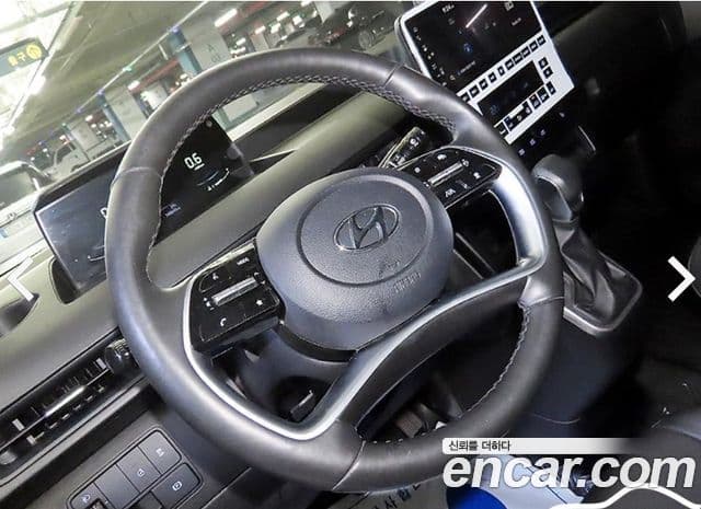 Hyundai Staria 2023 — Фото 8/20