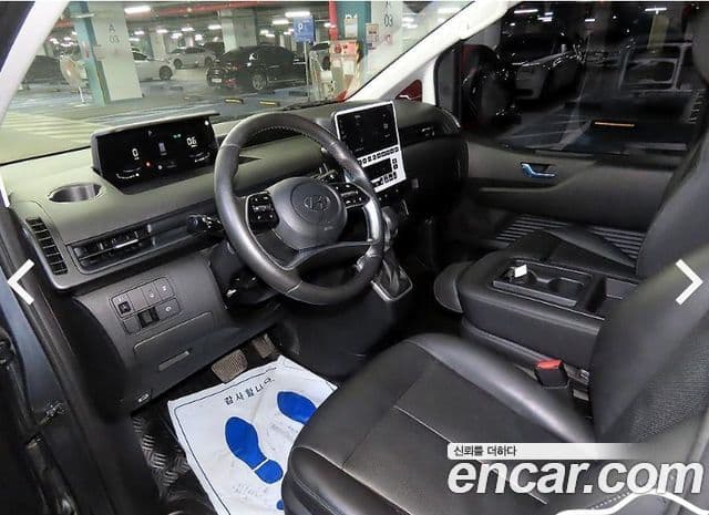 Hyundai Staria 2023 — Фото 10/20