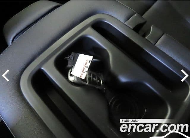 Hyundai Staria 2023 — Фото 13/20