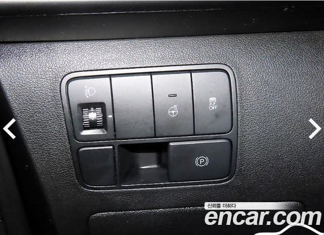 Hyundai Staria 2023 — Фото 15/20