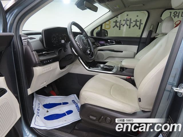 Kia Carnival 2020 — фото 4 из 20