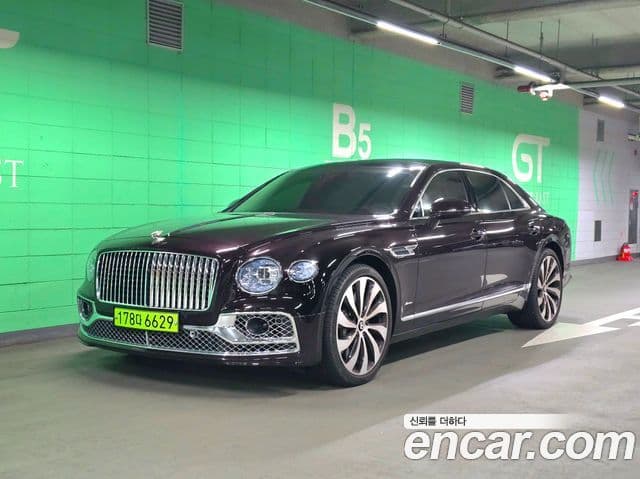 Bentley Flying Spur 2024 — ფოტო 20/20