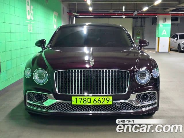 Bentley Flying Spur 2024 — ფოტო 1/20