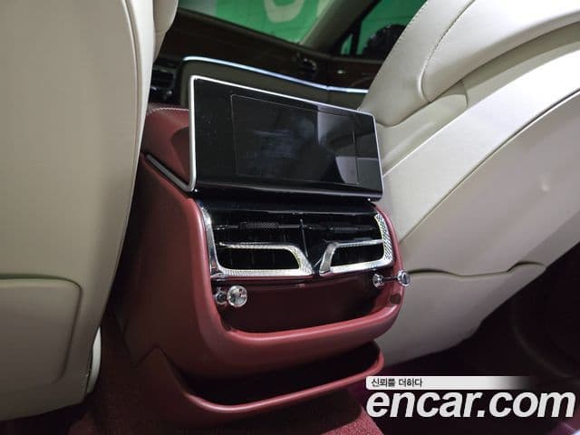 Bentley Flying Spur 2024 — ფოტო 10/20