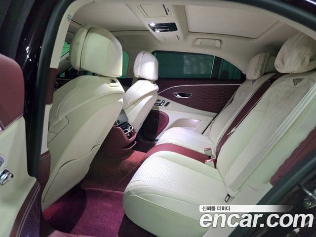 Bentley Flying Spur 2024 — ფოტო 11/20