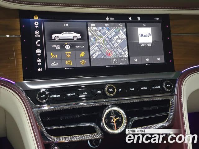 Bentley Flying Spur 2024 — ფოტო 18/20