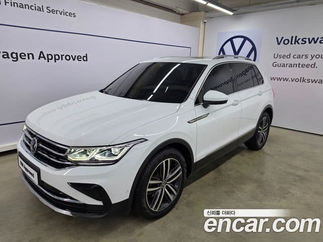 Volkswagen Tiguan 2022 — ფოტო 9/20