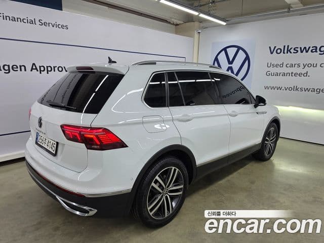 Volkswagen Tiguan 2022 — ფოტო 1/20