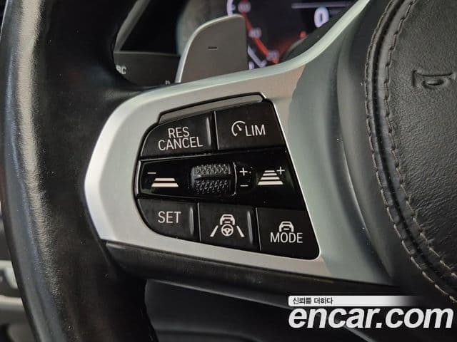 BMW X6 2021 — фото 15 из 20