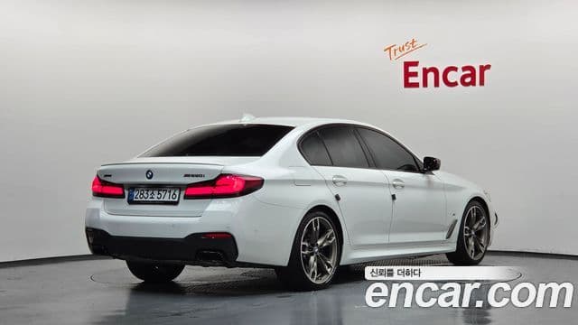BMW 5 Series 2020 — ფოტო 1/20