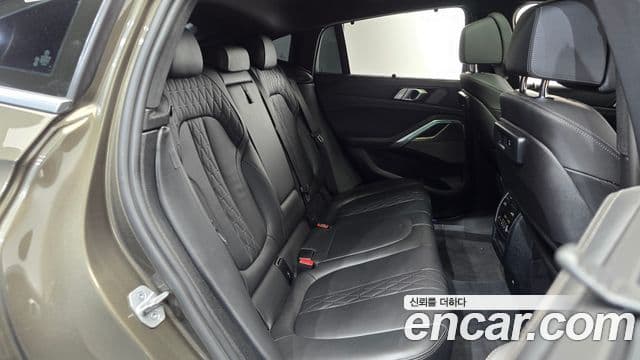 BMW X6 2023 — Фото 11/20