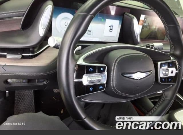 Genesis G90 2022 — ფოტო 9/11