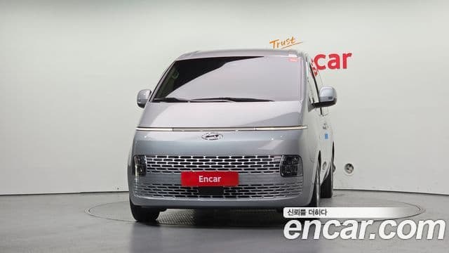 Hyundai Staria 2022 — Фото 3/20