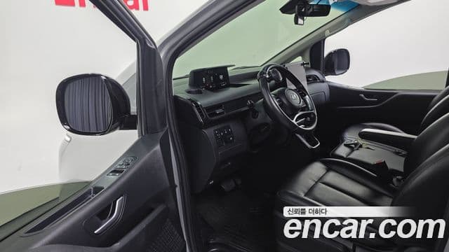 Hyundai Staria 2022 — Фото 11/20