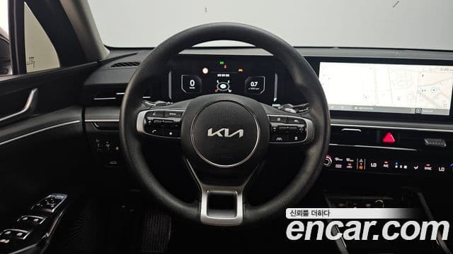 Kia K5 2024 — Şəkil 14/20