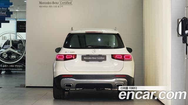 Mercedes-Benz GLB-Class 2021 — Фото 4/20