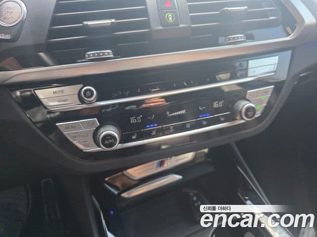 BMW X3 2021 — ფოტო 13/18