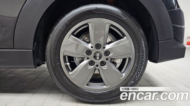 Mini Cooper 2023 — ფოტო 6/34