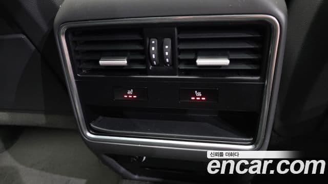 Porsche Cayenne 2019 — Фото 18/20