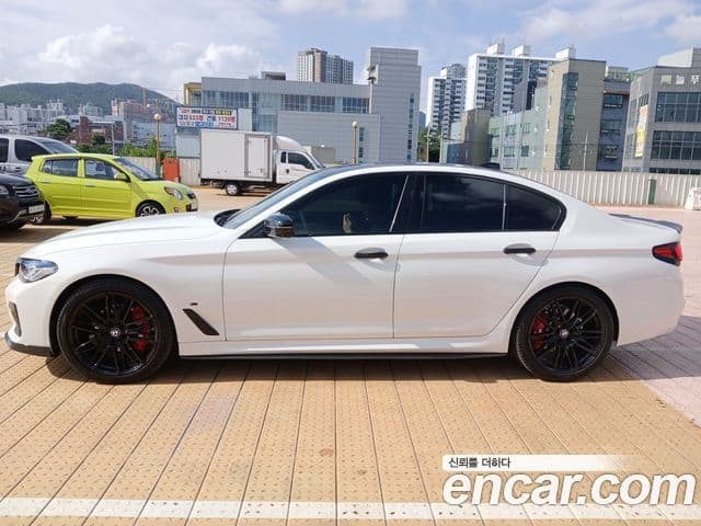 BMW 5 Series 2018 — Şəkil 2/20