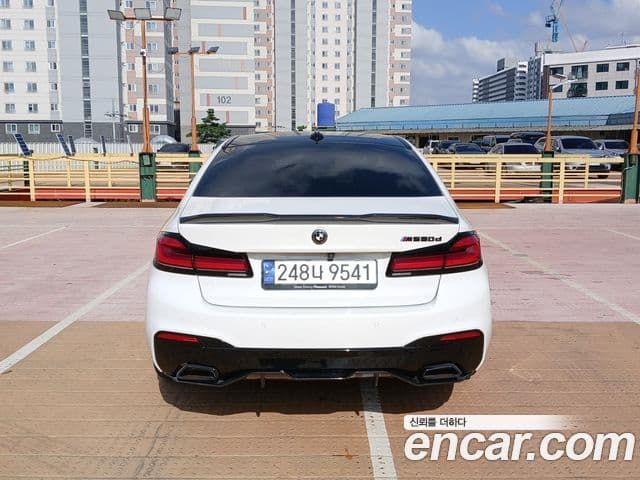 BMW 5 Series 2018 — Şəkil 4/20