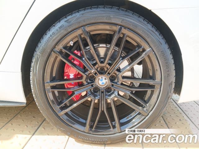 BMW 5 Series 2018 — Şəkil 19/20