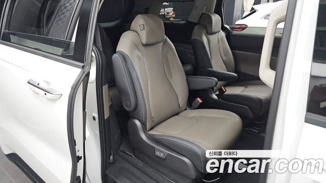 Kia Carnival 2025 — ფოტო 12/20