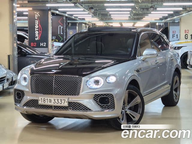 Bentley Bentayga 2023 — Şəkil 9/20
