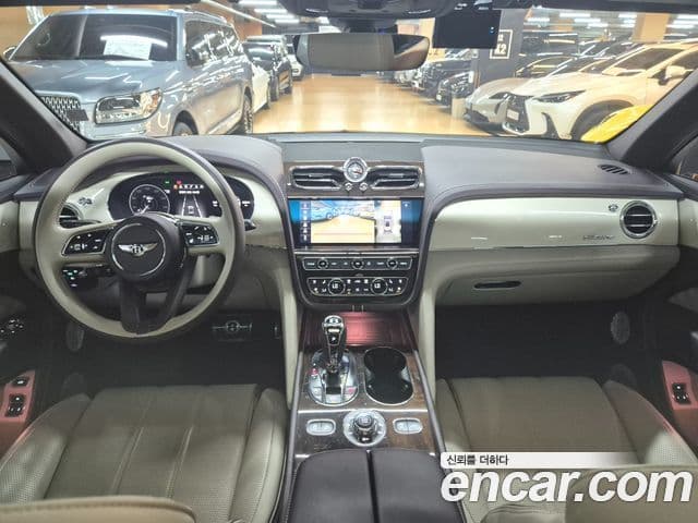 Bentley Bentayga 2023 — Şəkil 4/20