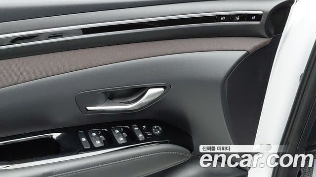 Hyundai The New Tucson 2021 — ფოტო 18/20