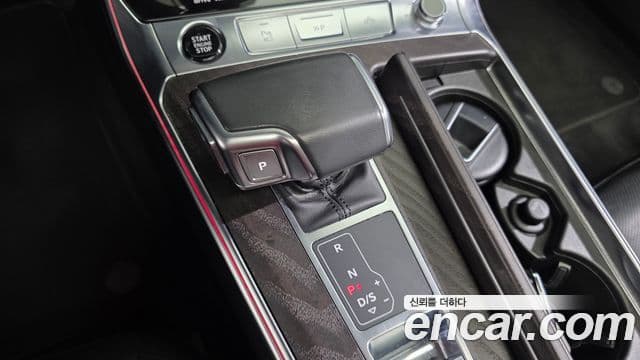 Audi A6 2022 — Photo 14/33