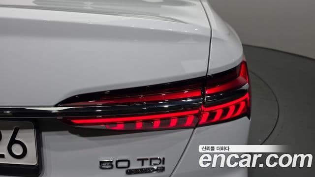 Audi A6 2022 — Photo 23/33