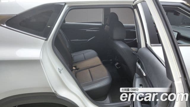 Kia Seltos 2023 — Şəkil 7/30