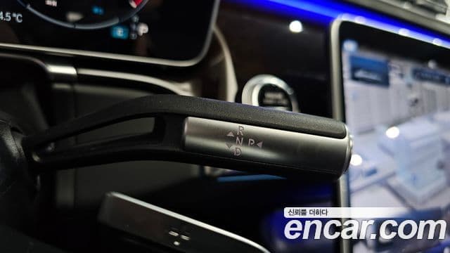Mercedes-Benz S-Class 2022 — ფოტო 27/44