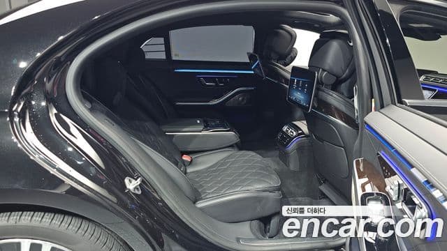Mercedes-Benz S-Class 2022 — ფოტო 15/44