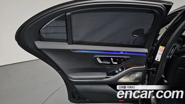 Mercedes-Benz S-Class 2022 — ფოტო 36/44